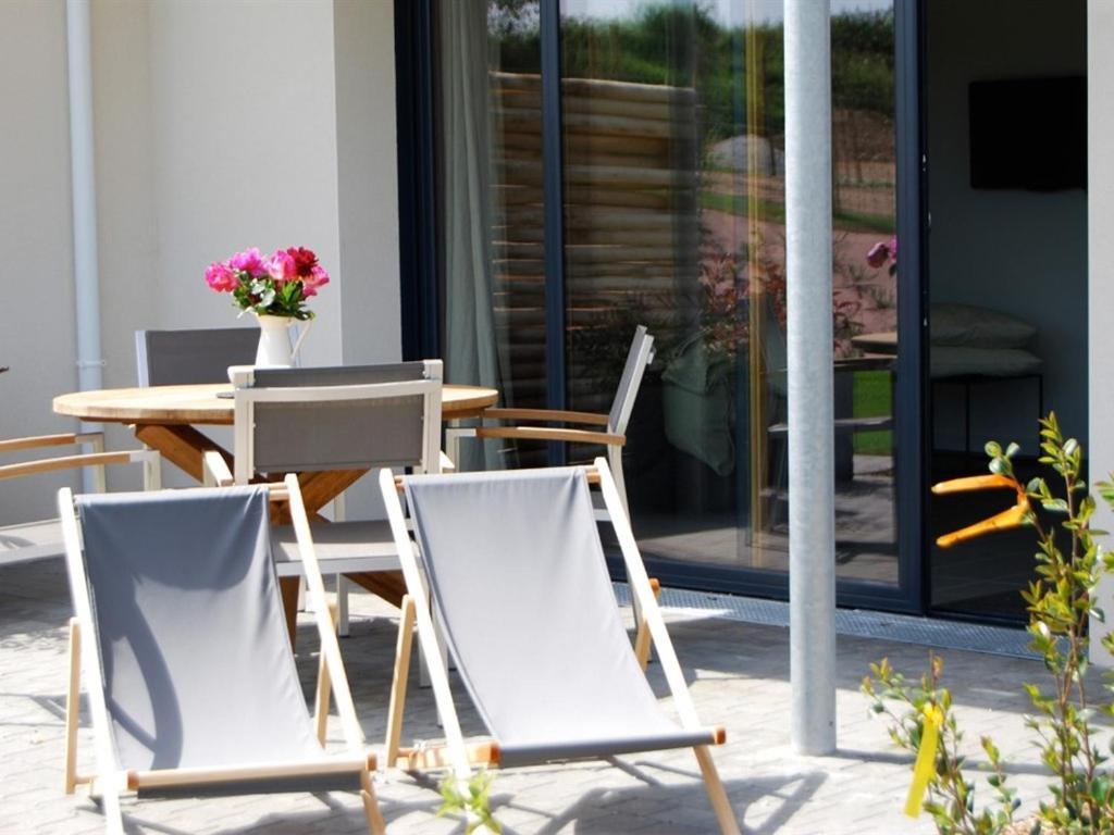 Gites & Tiny Houses Les Hauts De Toulvern Baden Bilik gambar
