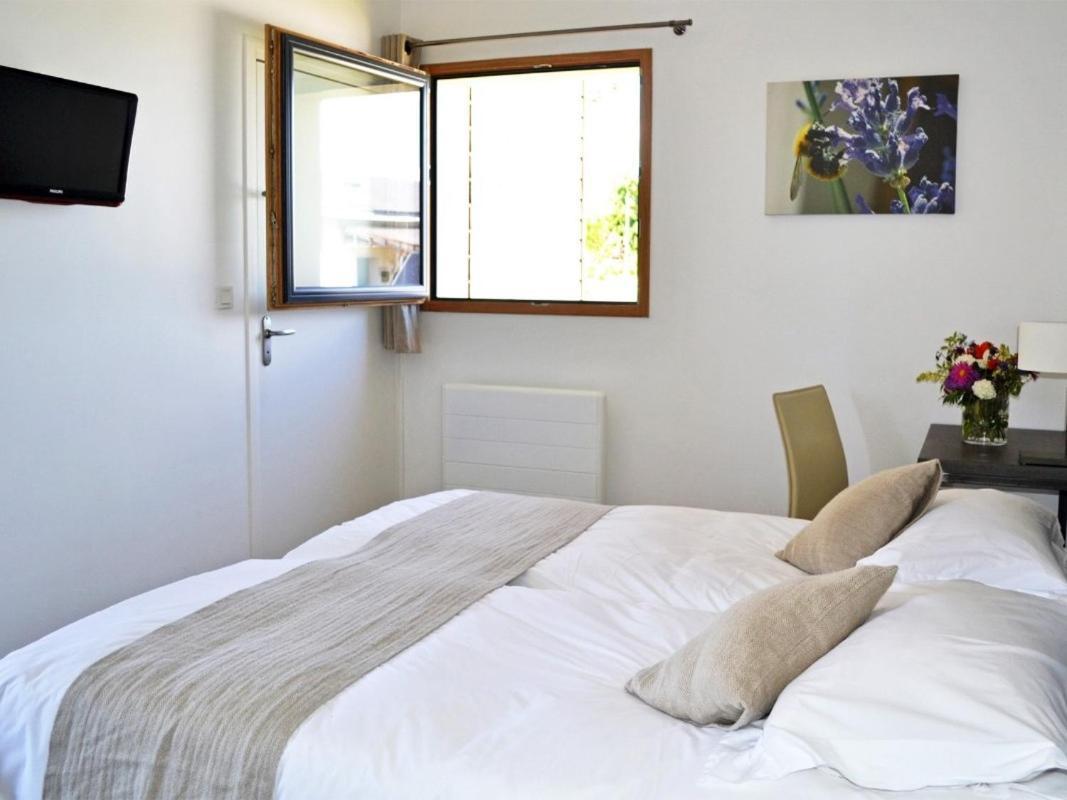 Gites & Tiny Houses Les Hauts De Toulvern Baden Bilik gambar