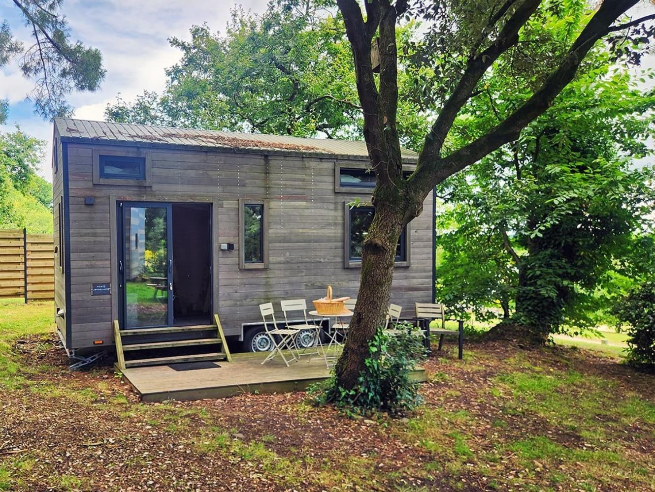 Gites & Tiny Houses Les Hauts De Toulvern Baden Bilik gambar