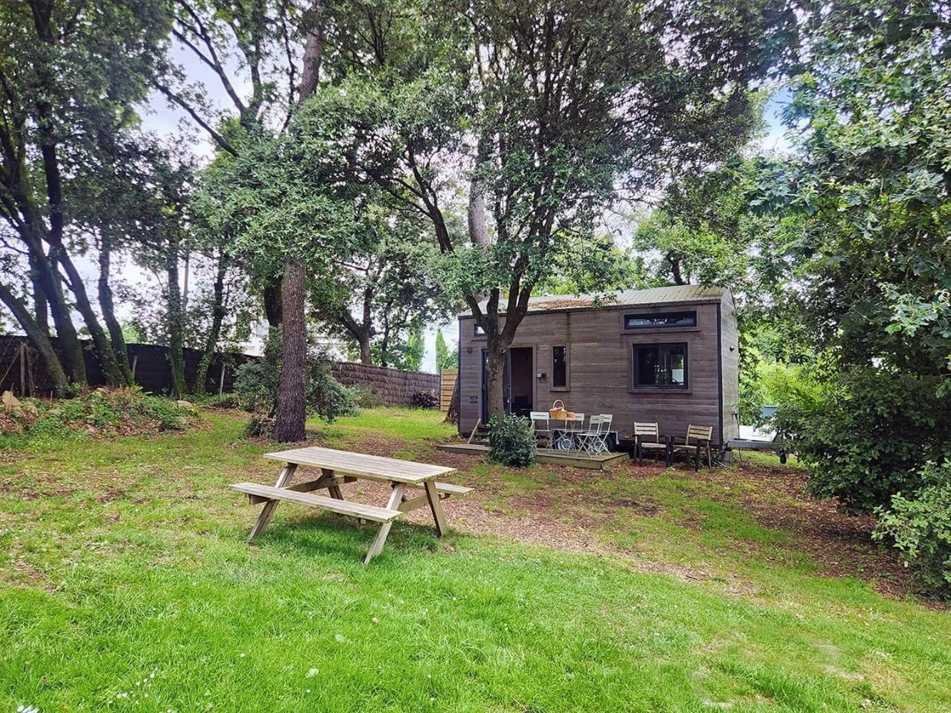 Gites & Tiny Houses Les Hauts De Toulvern Baden Bilik gambar