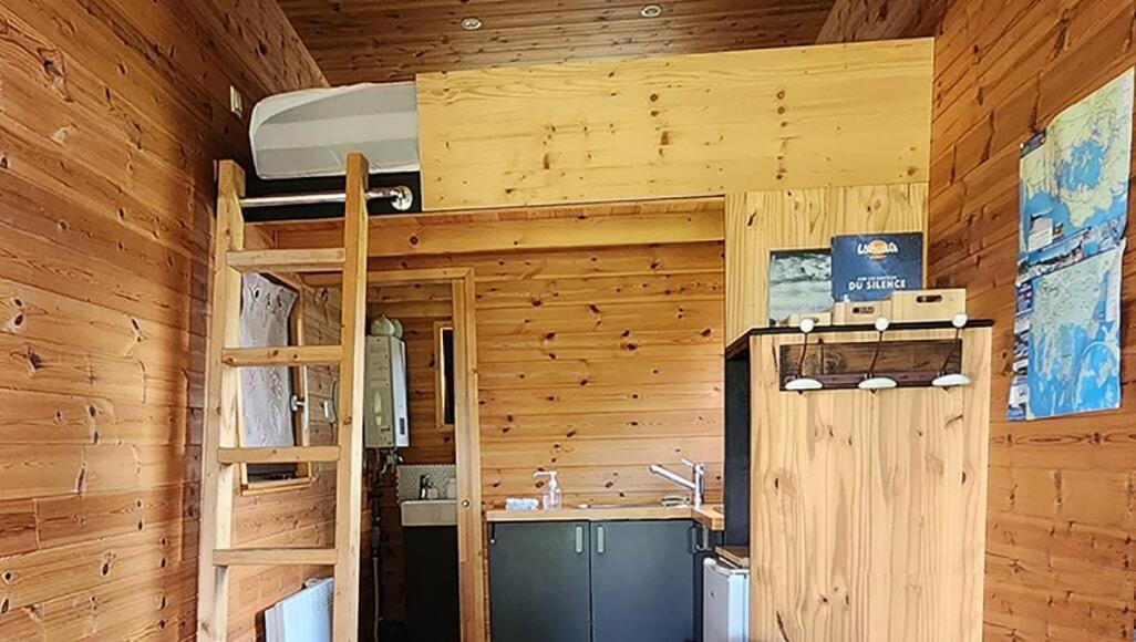 Gites & Tiny Houses Les Hauts De Toulvern Baden Bilik gambar