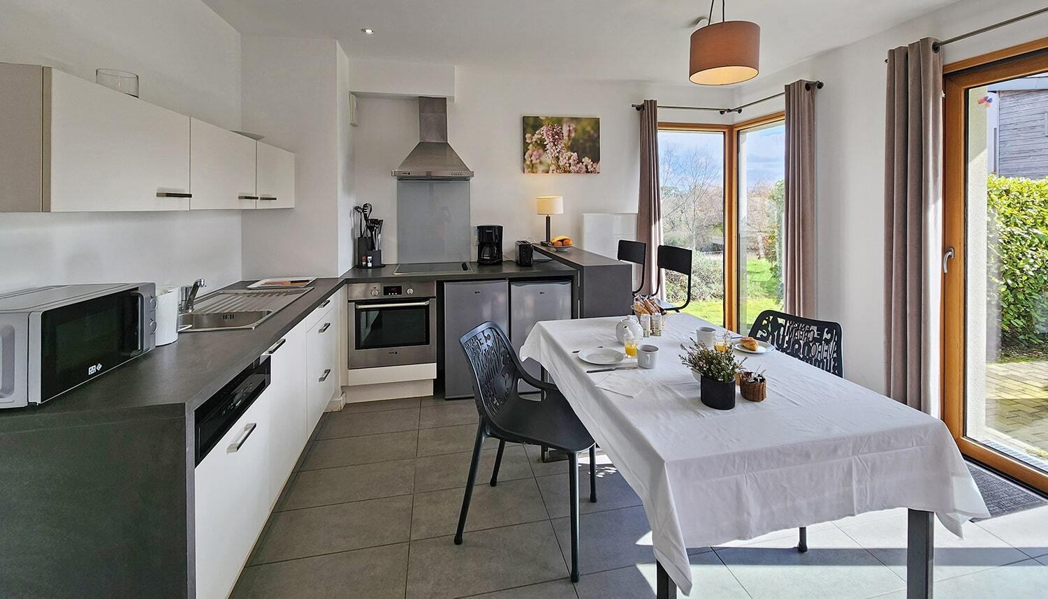 Gites & Tiny Houses Les Hauts De Toulvern Baden Bilik gambar